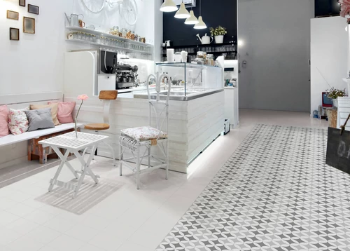 Valore Barcelona TRIUMPH 25×25